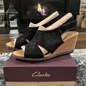 NIB Clark’s Womens Halo Float Wedge Sandals 8.5W